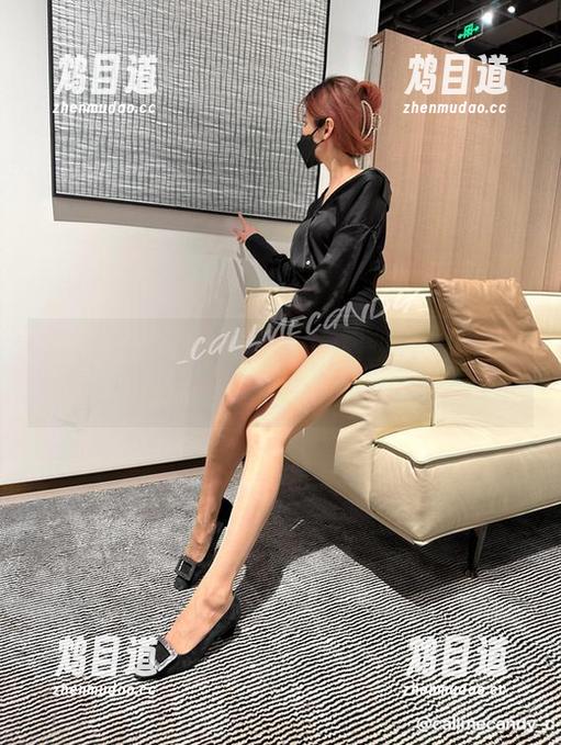 微密圈 - Callmecandy职业装套图：这种装扮让我想起加班的残酷