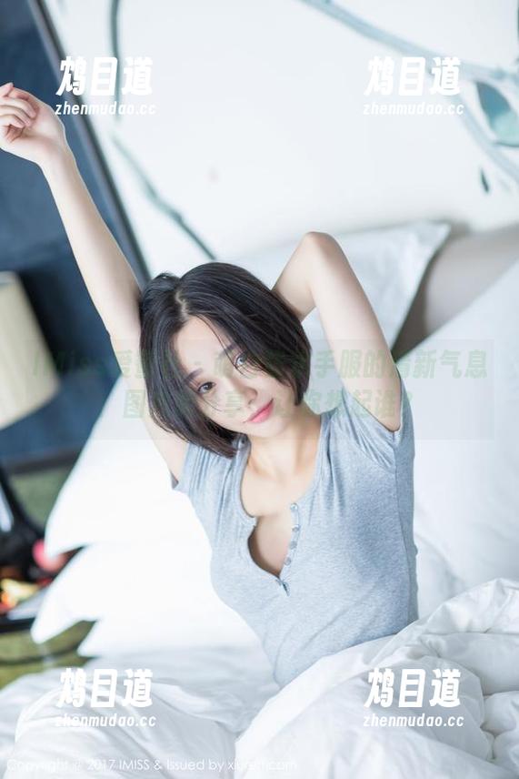 IMiss爱蜜社 - 萌白酱水手服的清新气息：图片和分享，让你想起谁？