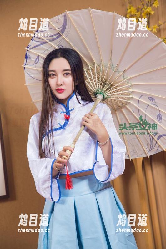 TouTiao头条女神 - 莫晓希双人全集：如果照片会说话，它们一定在低语你想看的秘密。