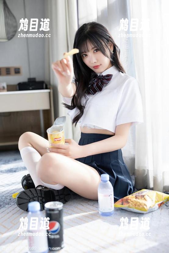 Xiuren秀人网 - 媃柔rourou与蕾丝的完美邂逅：原图新鲜出炉，更新让你点赞