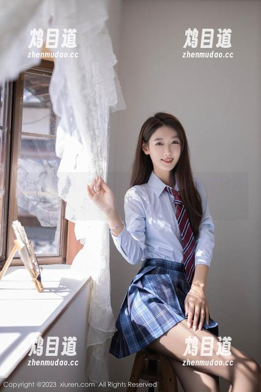 Xiuren秀人网 - 看这里！罗爱乔的短裙与图片碰撞出火花