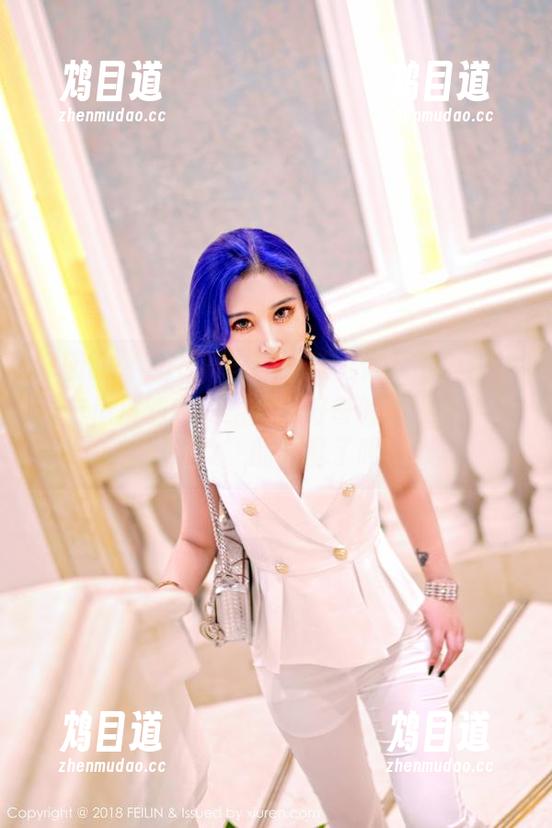嗲囡囡-SiByl李思宁 嗲囡囡 - SiByl李思宁献上修女写真:神圣与俏皮的完美结合!好奇的你准备接受‘修女’的力量了吗?