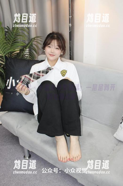 小众视觉 - 小薯条少女精选：一层层剥开的女孩心事
