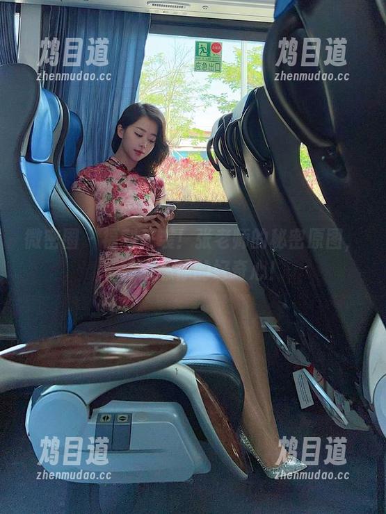 微密圈 - 福利来袭！张老师的秘密原图，一秒点燃你的好奇心！