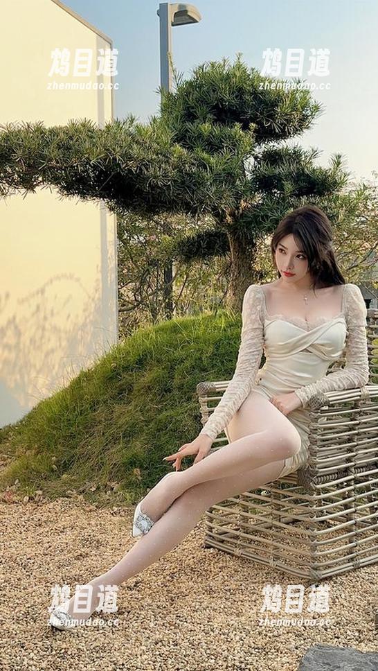 微密圈 - 徐莉芝的神秘修女角色，全套图片，偏见见鬼去吧！
