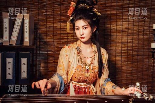 星澜是澜澜叫澜妹呀的豹纹冒险：美图陪伴的cos奇遇记
