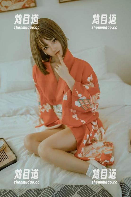 桃良阿宅 桃良阿宅的吊带裙套图,精选那些让人想要买裙子的瞬间,感觉自己也能风华绝代!