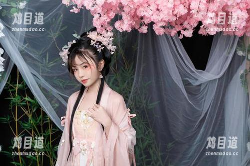 全网最可爱的爆机少女喵小吉：原图自拍全集，不看后悔系列！
