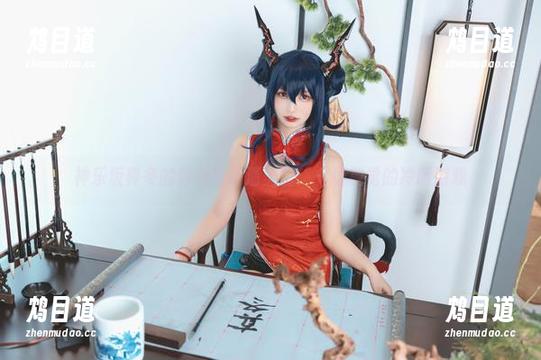 神乐坂真冬的修女与高清美图：一场视觉的冷暖游戏