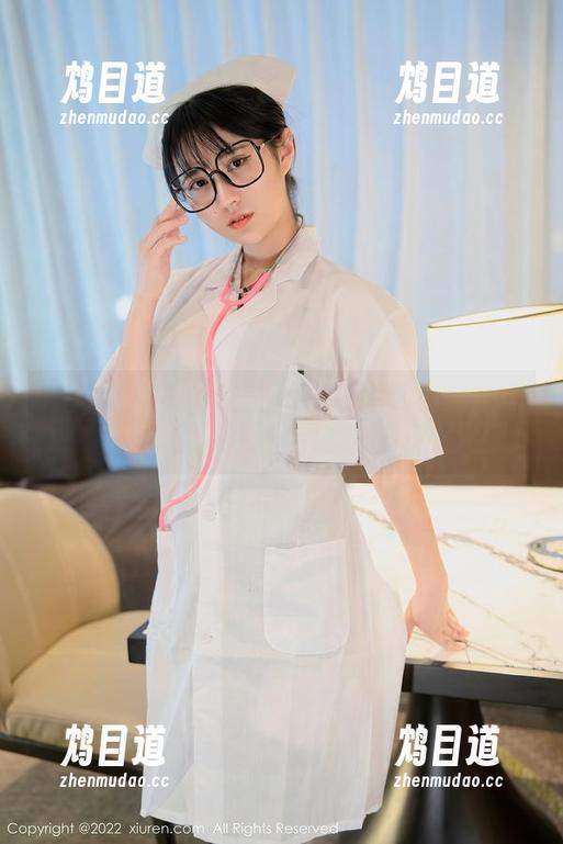 秀人网-Elise谭晓彤 秀人网 - 白丝与美丽:Elise谭晓彤的原图私房幕后故事!