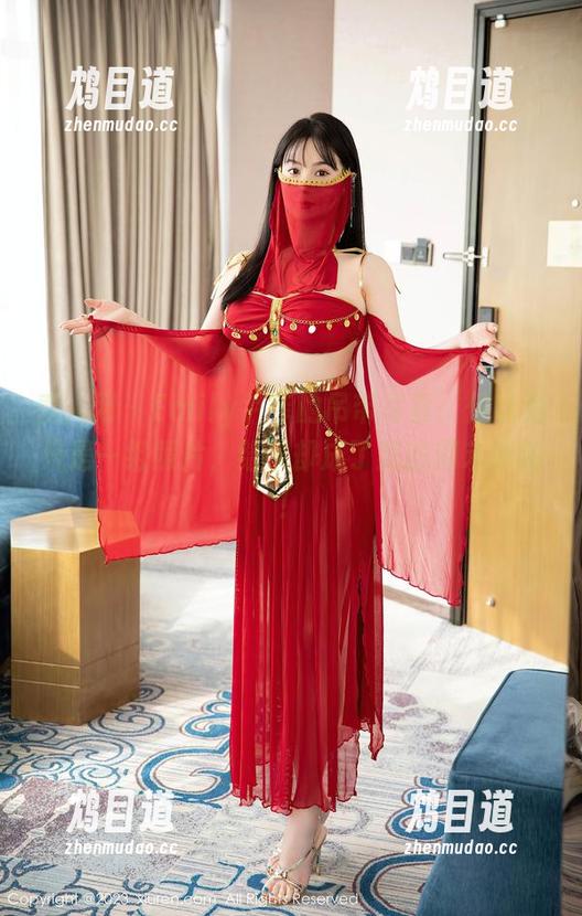 秀人网-Emily尹菲 秀人网 - Emily尹菲的吊带写真:你以为只是一组照片,结果却成了我的周末计划!