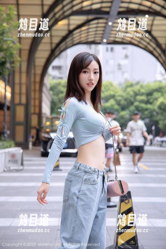 秀人网 - 黑丝套图和夏雪爱的完美结合，分享给你们，来见证我的一次次‘窒息’！