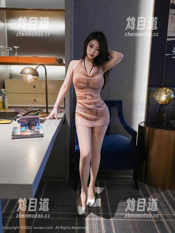 秀人网 - 白笑笑的双马尾，私房图集中满满的少女感，太容易引发联想了吧！