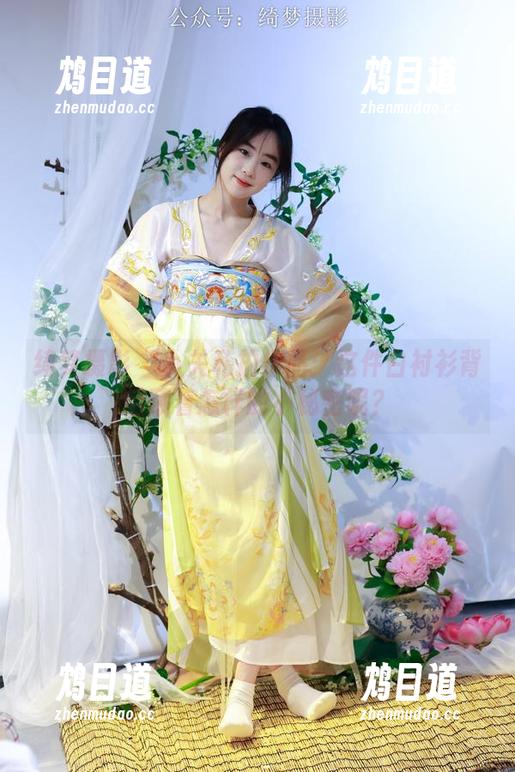 绮梦摄影 - 小关私拍作品：这件白衬衫背后藏着怎样的小秘密呢？