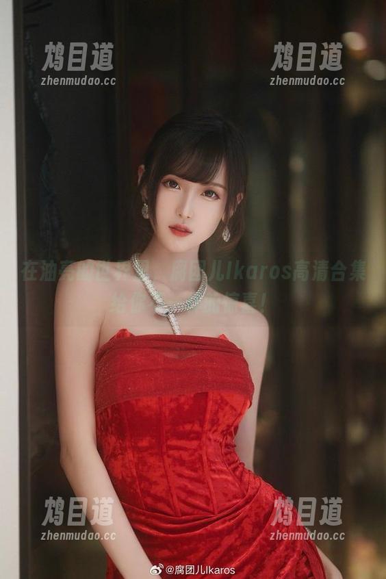 在油亮的世界里，腐团儿Ikaros高清合集给你不一样的惊喜！