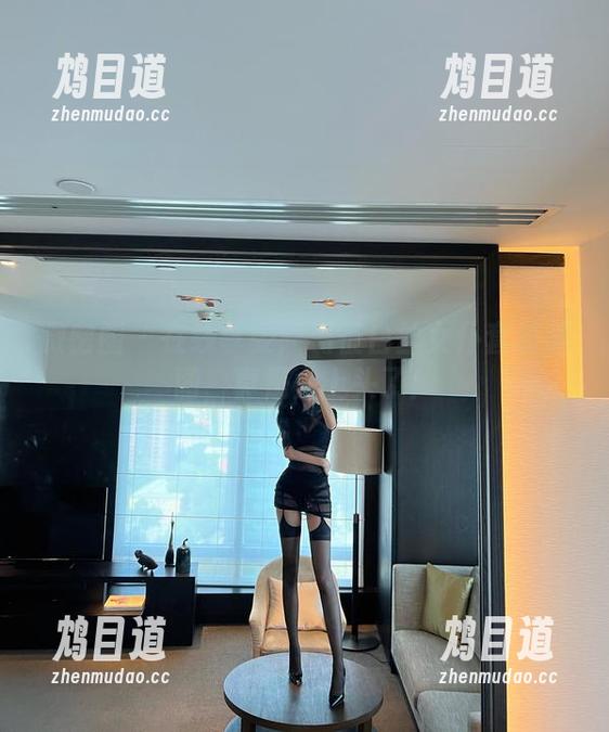 葛征 微密圈 - 在线享受:葛征白丝女仆套装美图,真是太上头了!