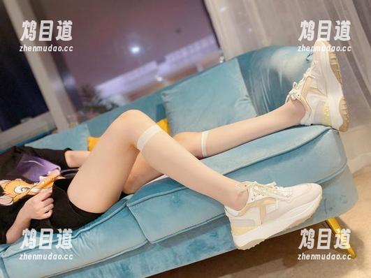 微密圈 - 图库软妹小九九，超薄裤里丝的幻想，下载之后一起体会吧！