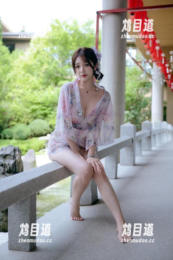 雯妹不讲道理的双马尾，竟然还有免费套图，这波太赚了！