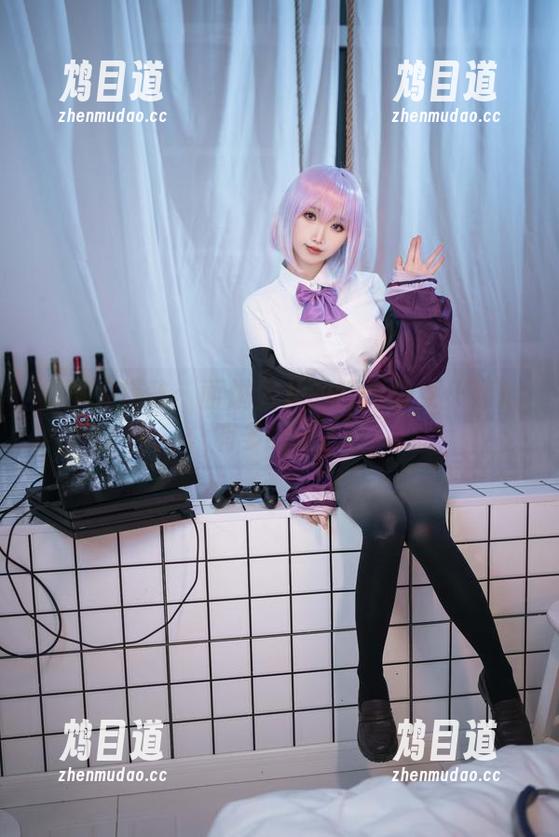 面饼仙儿 美图大揭秘:面饼仙儿的红高跟女仆到底有多好看?