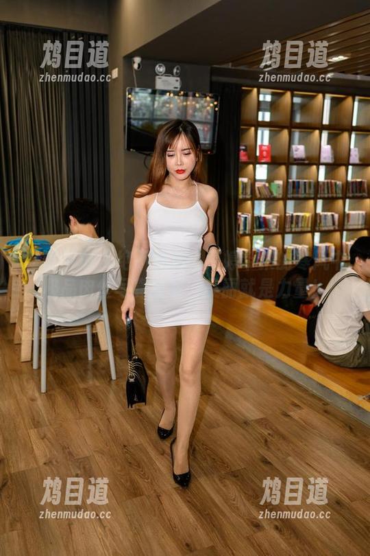 魔镜街拍 - 绝不怕冷！婷婷带来的寒风中极品肉丝写真全集，美丽就是力量！